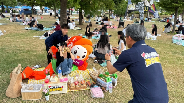 서산시 찾아가는 서산여행 YOU랑단, 서울 한강공원서 이색 마케팅