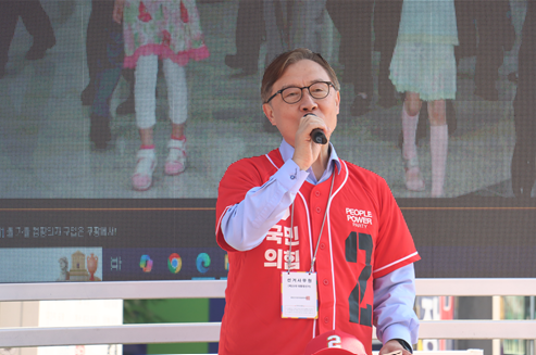 [포토] 국민의힘 종로구 당원협의회, 대학로 일대 찾아가는 선거 유세 진행
