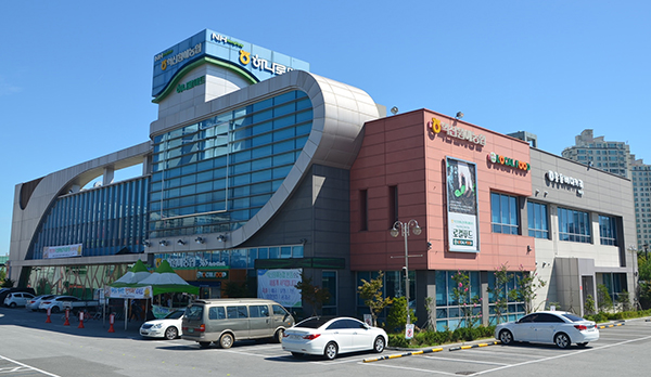 지역농산물 유통구조 이끌어가는 품목농협 - 익산원예농협 하나로마트&로컬푸드직매장