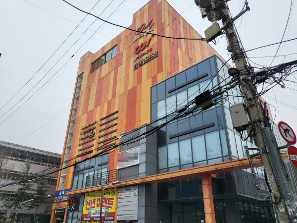 멀쩡한 건물이 유령상가로 이지스 부동산펀드 부실운용 논란