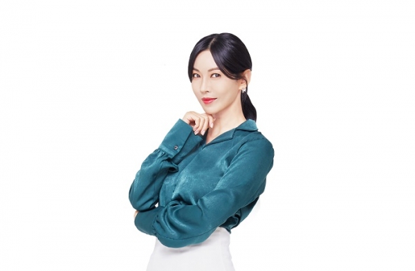 치킨인류, 펜트하우스 배우 김소연 첫 브랜드 공식 모델 발탁