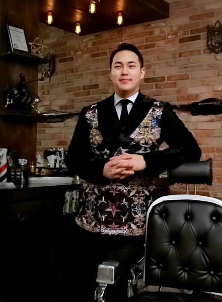 로얄바엠바버샵 엄정철대표, 미용창업시장 유망주로 주목
