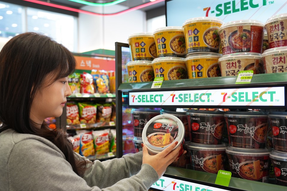 세븐일레븐, 짬뽕 맛집 이비가짬뽕과 손잡았다