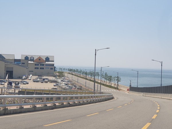 왕산마리나에서 산뜻하게 즐기는 요트 기행