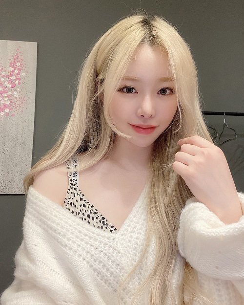 고혹적 매력의 걸그룹 레이샤 멤버 시아... 팬더티비 BJ 데뷔