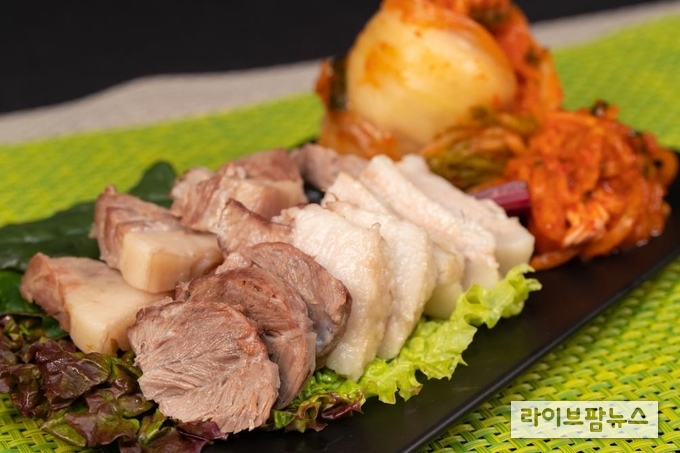 “올 김장엔 가성비 좋은 돼지 머릿고기로 보쌈 먹어요”