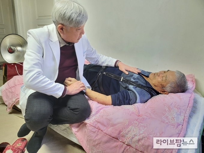 인천보훈지청, 국가유공자에게 한방진료 보훈 실시