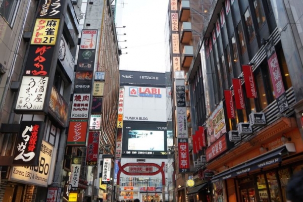 한국 양대 여행시장 일본과 중국은 지금? 격리 완화 꿈틀 vs 코로나 제로 고수