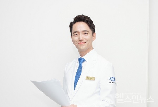 [신경훈 원장 건강칼럼] 노안 및 백내장, 조기 검진·수술 통해 빠른 개선 기대할 수 있어