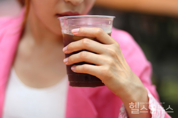 땀 흘린 후 아아? 무심코 심장을 다치게 하는 행동 5가지