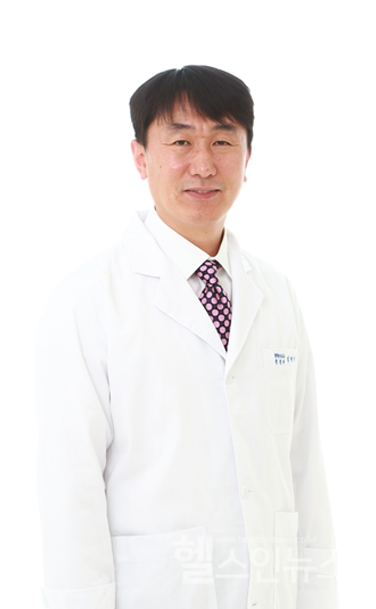 급격한 일교차, 퇴행성관절염 통증 호소하는 환자 늘어나…치료 방법은? [김병철 원장 칼럼]