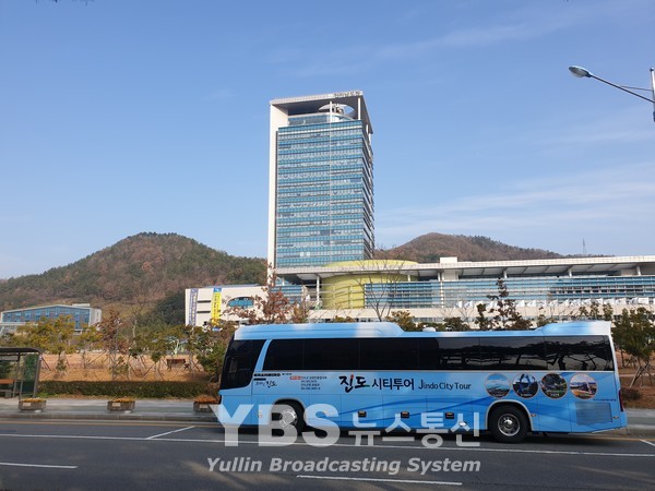 진도군, 맞춤형 투어버스 3종 운영... 투어버스 운영 재개