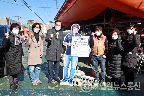 정장선 평택시장, 설 명절 앞두고 전통시장 찾아 소통의 시간