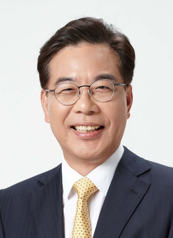 송언석, 개표실 자리 없다며 당직자 폭행