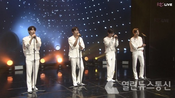 B.I.G, 7주년 기념 온라인 콘서트 성료...글로벌 팬들과 소통