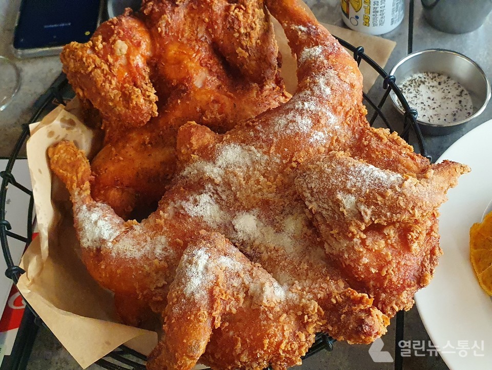 [체험 열린 현장] BBQ, 치킨의 변신은 어디까지? 한계 없는 이색 끝판왕이 등장했다!
