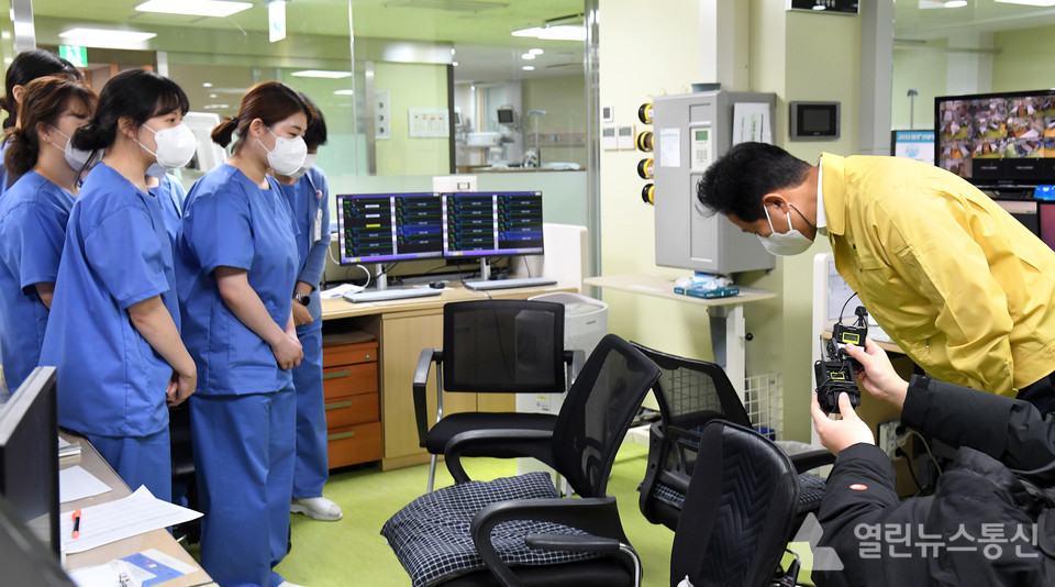 오세훈 서울시장, 첫 코로나19 거점전담병원 혜민병원 현장 방문