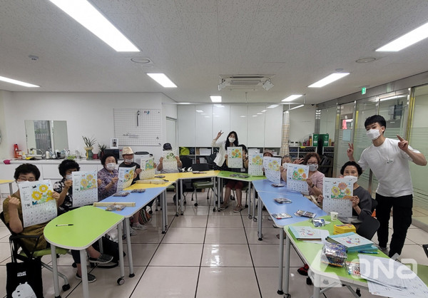 구리시, 기억사랑예방학교 1기 첫 개강..시민 대상 치매 예방프로그램