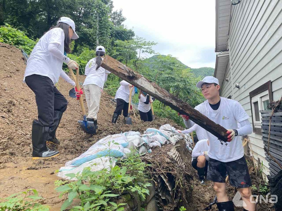 BBQ 대학생 봉사단 올리버스 2기,  충북 수해지역 복구 자원봉사 활동