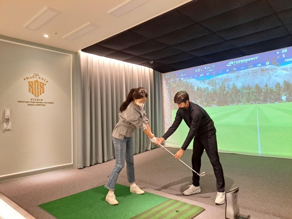 스크린골프장 더스마트골프스튜디오 강남점, 오픈 이벤트 진행을 알려