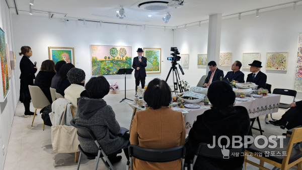 완벽한 축복 황성아 작가 초대 개인전, 지아트 갤러리 개최