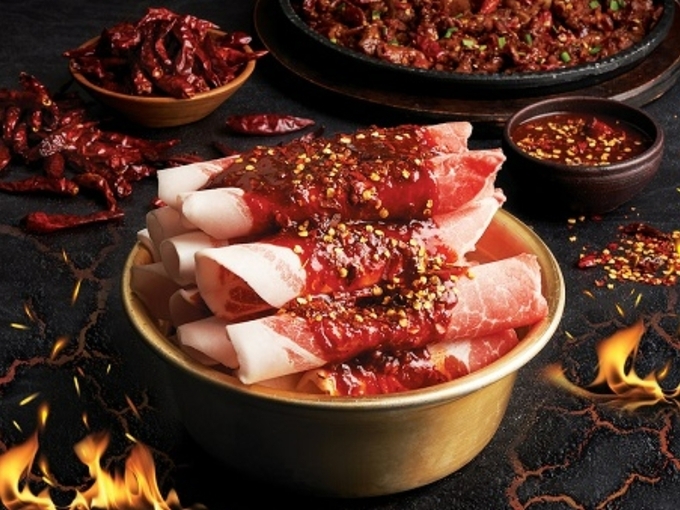 새마을식당, 더 매운 ‘용암에 빠진 열탄불고기’ 신메뉴 출시 
