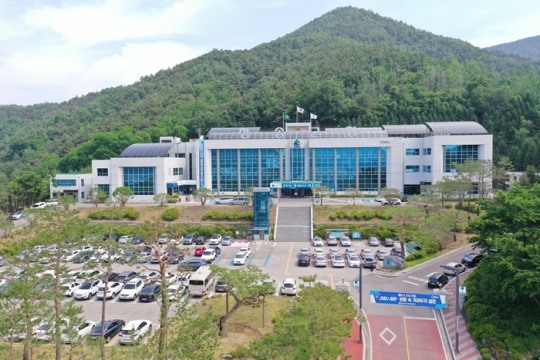 윤경희 청송군수 폐농약 철저한 수거, 산소카페 청송군 된다...집중 수거기간 운영