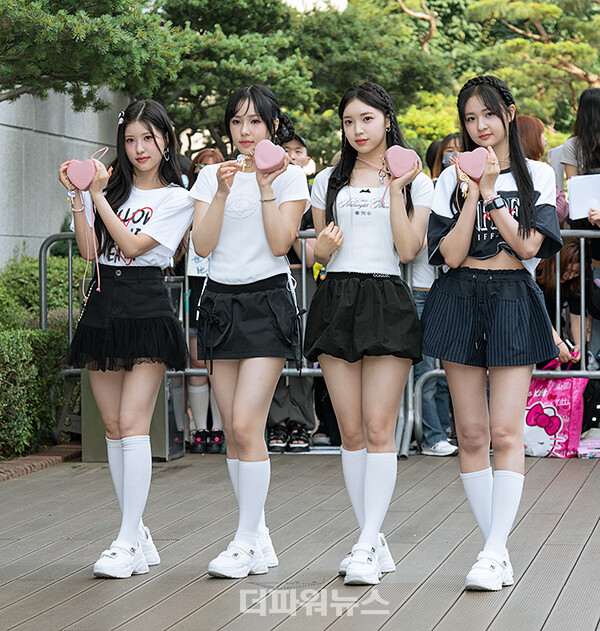 캔디샵, 깜찍 미모 활짝