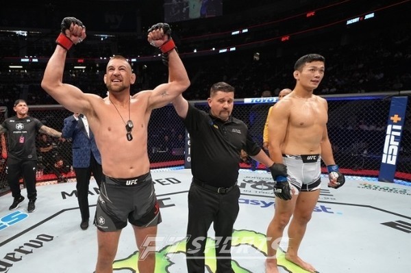정다운, UFC 첫 패배 기록 ··· 자코비 상대로 1라운드 KO 패