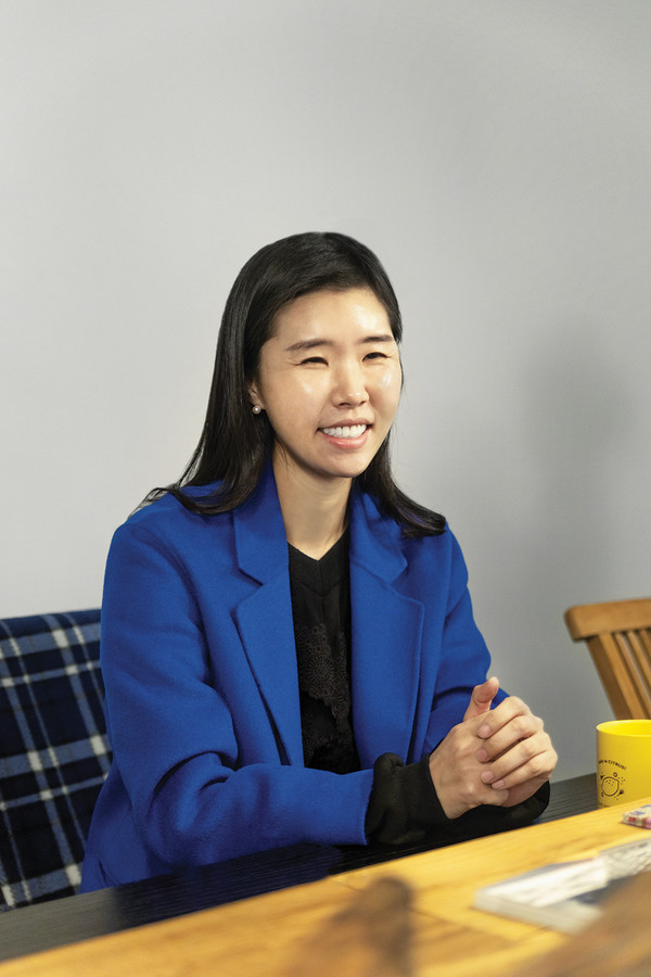 [Interview] 사람과 사람, 사람과 공간 사이를 연결해주는 디자인. LAB404 이영진, 김진성 대표