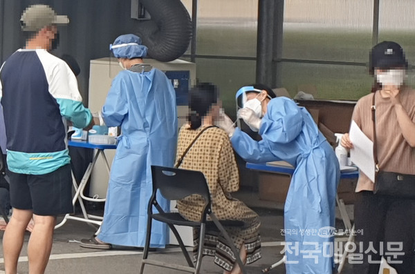 천안 7080 라이브카페 관련 10명 확진