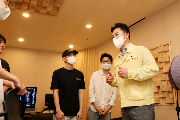 오언석 도봉구청장, 이음스튜디오 방문…청년음악인과 대화