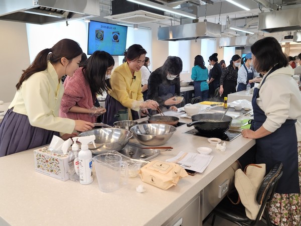 대한민국식품명인協, 고화순씨 초청 요리행사 개최
