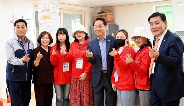 유정복 인천시장, 덕적·자월도 개발 현장 점검