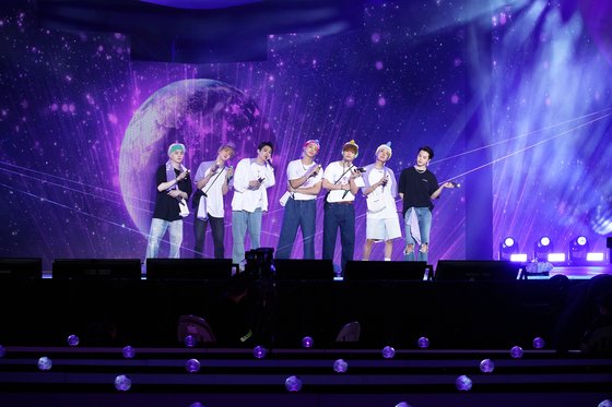 [종합IS] 아미와의 신뢰…방탄소년단, 머스터 끝내고 컴백 시동