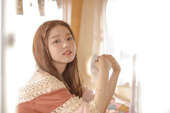 신승훈의 뮤즈 로시, 14일 신곡 발표 1년 2개월 만에 컴백