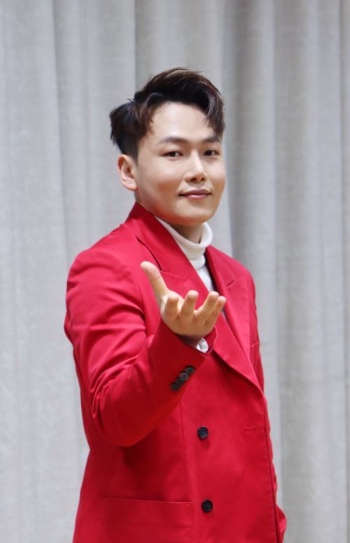 [포토] 정호, 나눔도 봉사도 뻥처럼 시원하게~