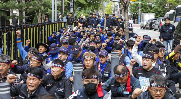 [초점] CJ대한통운 주7일 배송 유통가 확산...배송 현장은 아수라장