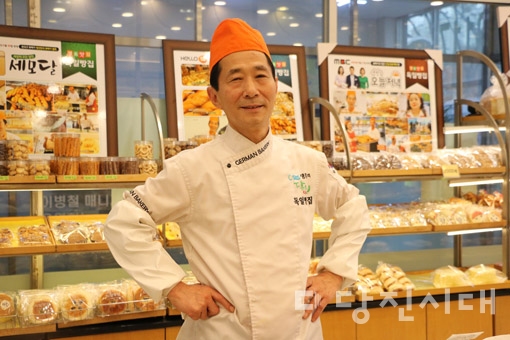 [세상 사는 이야기] 독일빵집 심중섭 대표백년가게 이어 제빵 명인까지…뚝심 통했다!