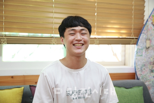 [청년 인터뷰] 민족사관어린이집 박주찬 보육교사 (읍내동)크롱 선생님이라고 불러주세요