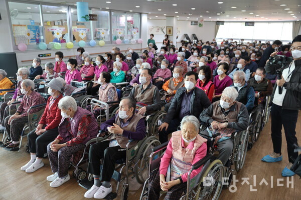 개원 13주년 맞아 효사랑 축제