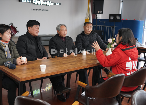 상가번영회 등 만나며 경제활성화 총력에 시동