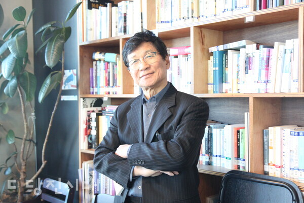 [출향 예술인을 만나다] 김명수 한국문인협회 충남지회장  글은 계속해서 쓸 것이고 써야 합니다