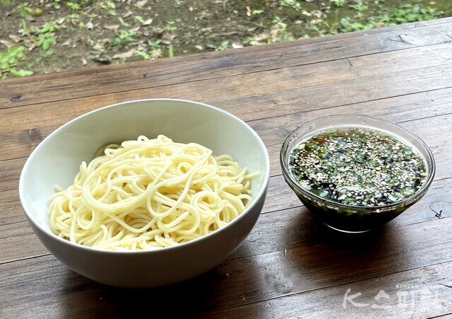 국수만 삶으면 완벽한 여름의 맛! 간장 국수