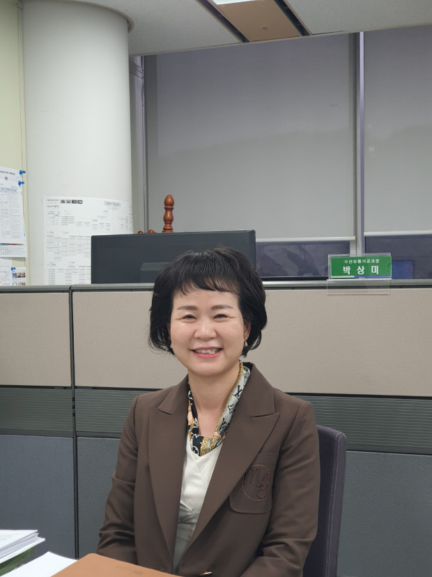수산물 단체급식으로 어촌을 살리자 - 박상미 전남도 수산유통과장