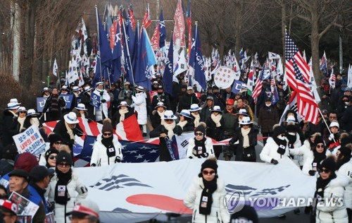 "íê·¹ê¸° ìì¼ë¡ í¤ì³ëª¨ì¬" íêµ­ë¹ ë¹ê¶ì£¼ìë¤ 'íê·¹ê¸° ë¶ë' êµ¬ì 