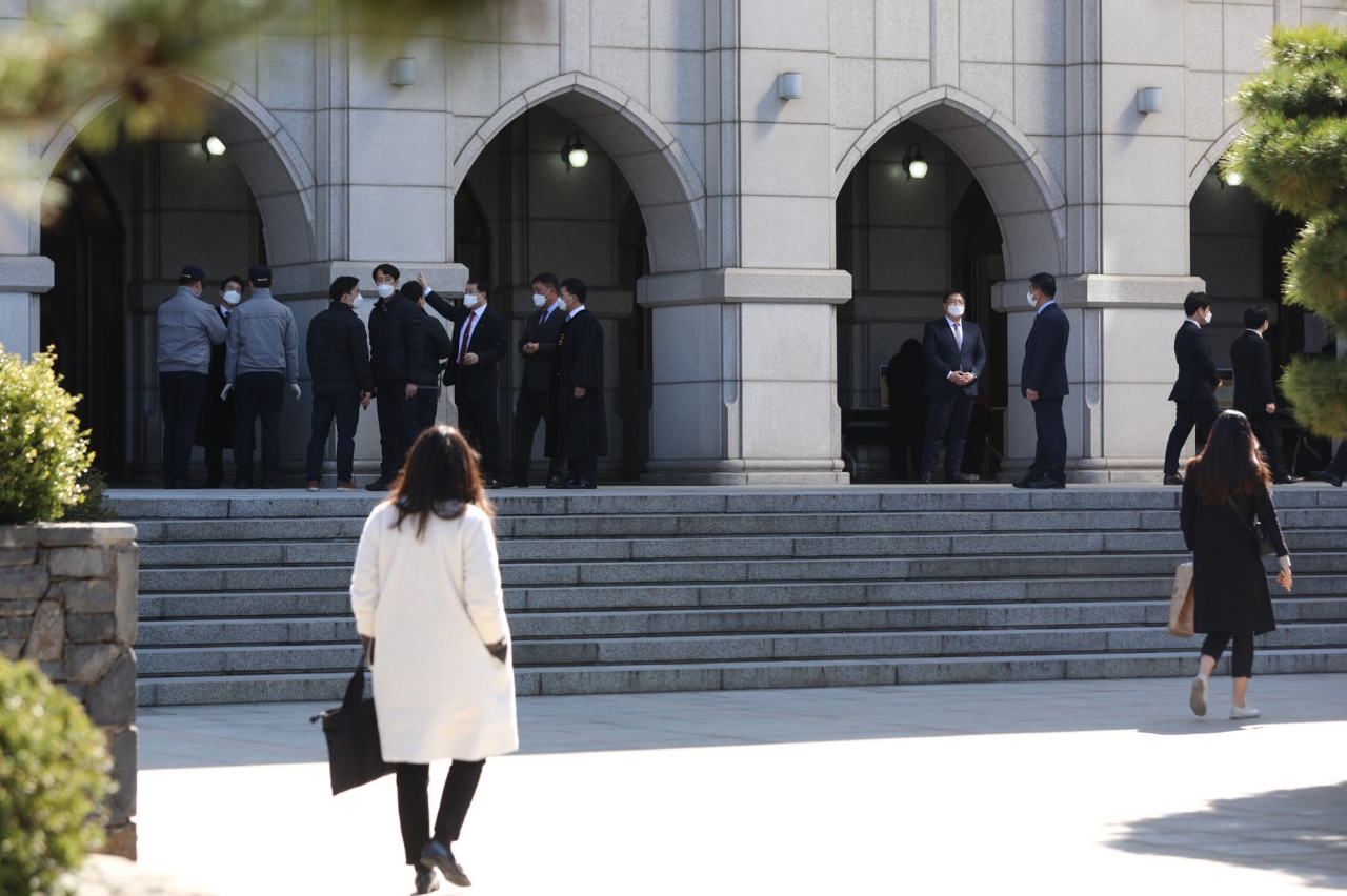 [포토] 중단 권고 속 열린 교회 주일예배