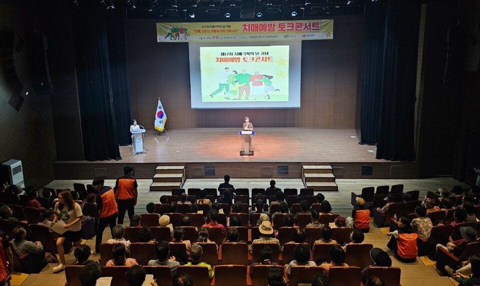 [천안 24시] 박상돈 천안시장, 김태흠 도지사와 추석맞이 전통시장 장보기
