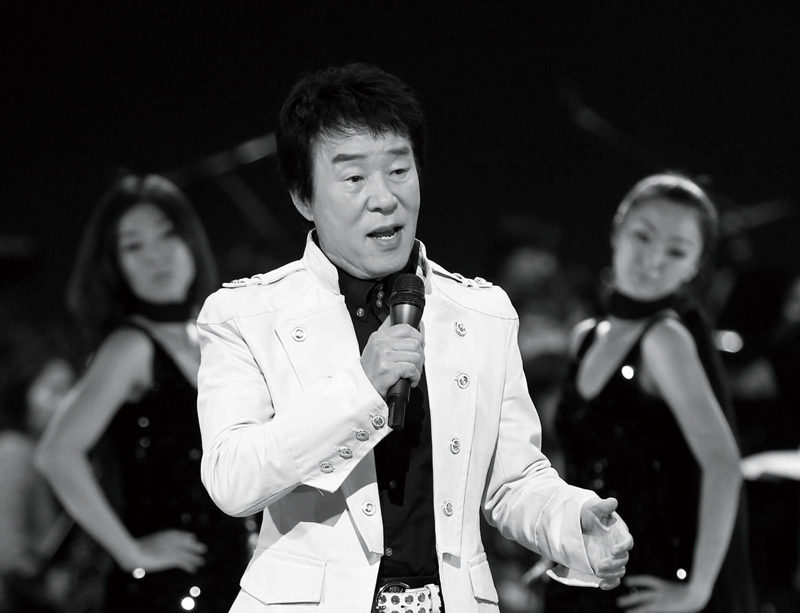 《해뜰날》로 희망 말하고 《네 박자》로 위로 전한 송대관, 국민 가슴속으로