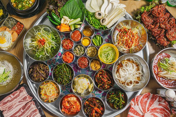 윤이불닭발, 냉동삼겹살 브랜드 윤이냉삼집 제휴